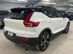 2020 Volvo
XC40 T5 R-Design