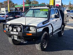 2002 Toyota
Hilux