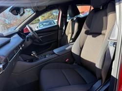 2024 Mazda
3 G20 Evolve