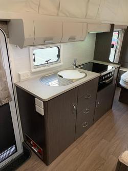 2018 Jayco Journey Dx 17.55-8