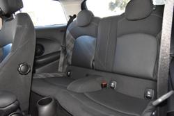 2016 MINI
Hatch Cooper