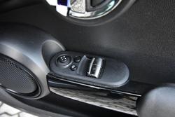 2016 MINI
Hatch Cooper