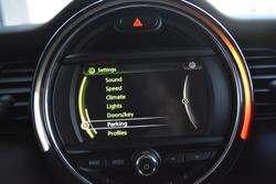 2016 MINI
Hatch Cooper