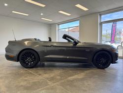 2016 Ford
Mustang GT