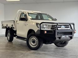 2024 Toyota
Hilux SR