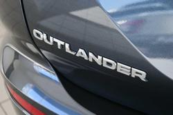 2024 Mitsubishi
Outlander LS