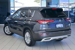 2024 Mitsubishi
Outlander LS
