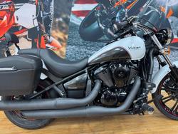 2016 Kawasaki VULCAN 900 CUSTOM WHITE