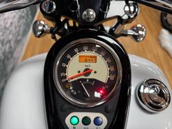 2016 Kawasaki VULCAN 900 CUSTOM WHITE