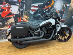 2016 Kawasaki VULCAN 900 CUSTOM WHITE