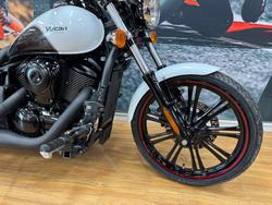2016 Kawasaki VULCAN 900 CUSTOM WHITE