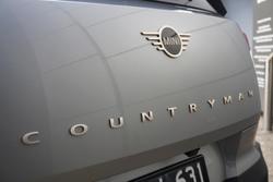 2025 MINI
Countryman C Favoured