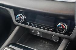 2023 Mitsubishi
Outlander ES