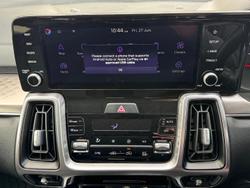2022 Kia
                Sorento Sport