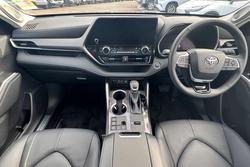 2024 Toyota
Kluger Grande