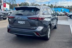 2024 Toyota
Kluger Grande