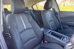 2018 Mazda
3 Maxx Sport