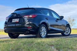 2018 Mazda
3 Maxx Sport