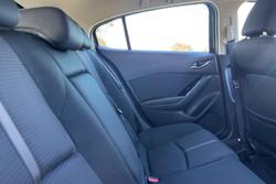 2018 Mazda
3 Maxx Sport