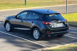 2018 Mazda
3 Maxx Sport
