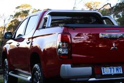 2019 Mitsubishi
Triton GLS