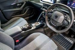 2025 Peugeot 2008 Allure Hybrid P24 MY25 Nera Black