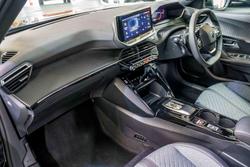 2025 Peugeot 2008 Allure Hybrid