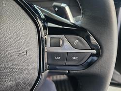 2025 Peugeot 2008 Allure Hybrid P24 MY25 Nera Black