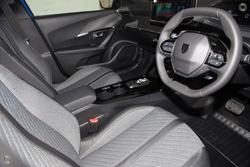 2025 Peugeot 2008 Allure Hybrid P24 MY25 Nera Black