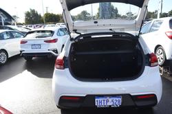 2022 Kia
Rio S