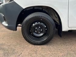 2021 Toyota
Hilux Workmate