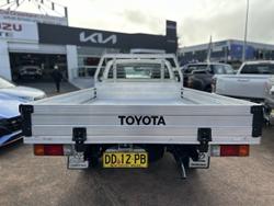 2021 Toyota
Hilux Workmate