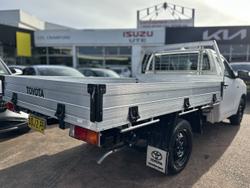 2021 Toyota
Hilux Workmate
