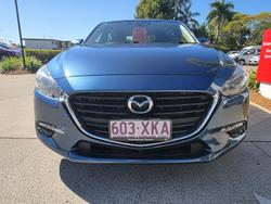2017 Mazda
3 Maxx