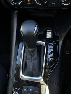 2017 Mazda
3 Maxx