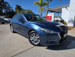 2017 Mazda
3 Maxx