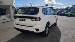 2024 Ford
Everest Ambiente