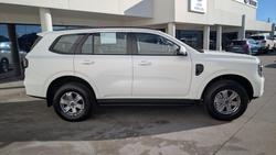2024 Ford
Everest Ambiente