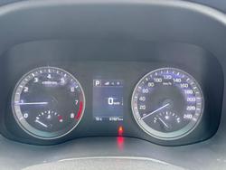 2015 Hyundai
                Tucson Active