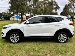 2015 Hyundai
                Tucson Active