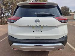 2025 Nissan
X-TRAIL Ti-L