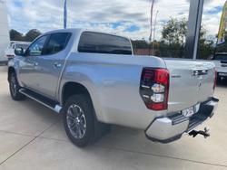 2020 Mitsubishi
Triton GLX-R
