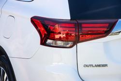 2020 Mitsubishi
Outlander LS