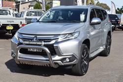 2016 Mitsubishi
Pajero Sport GLS