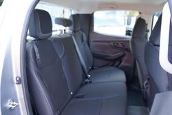 2025 Isuzu
D-MAX SX