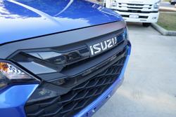 2025 Isuzu
D-MAX SX
