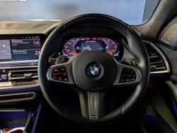 2022 BMW
                X7 M50I