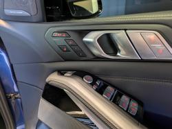 2022 BMW
                X7 M50I