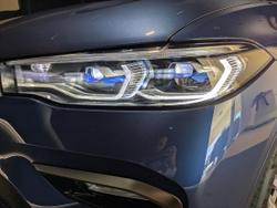 2022 BMW
                X7 M50I