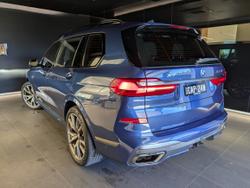 2022 BMW
                X7 M50I